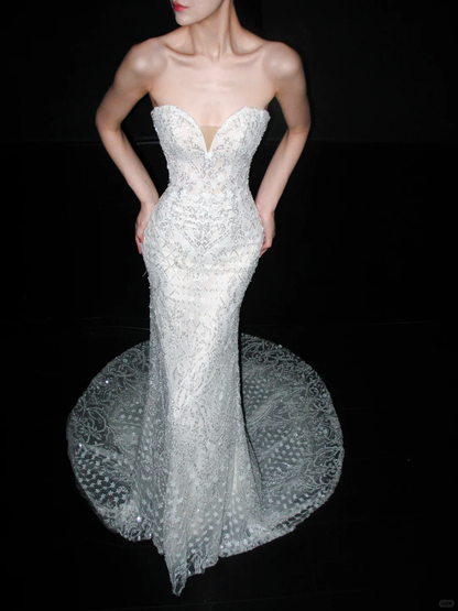 Luxurious Mermaid Sweetheart Neck White Beaded Sequin Tulle Long Wedding Dress SH8923