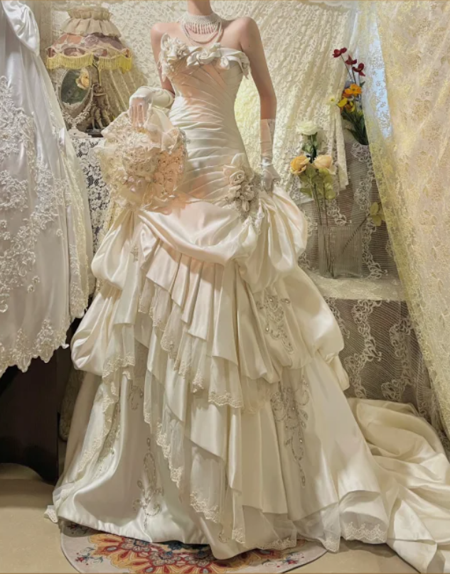 Vintage Ball Gown Strapless Pleated Satin Prom Dresses Wedding Dresses SH4645