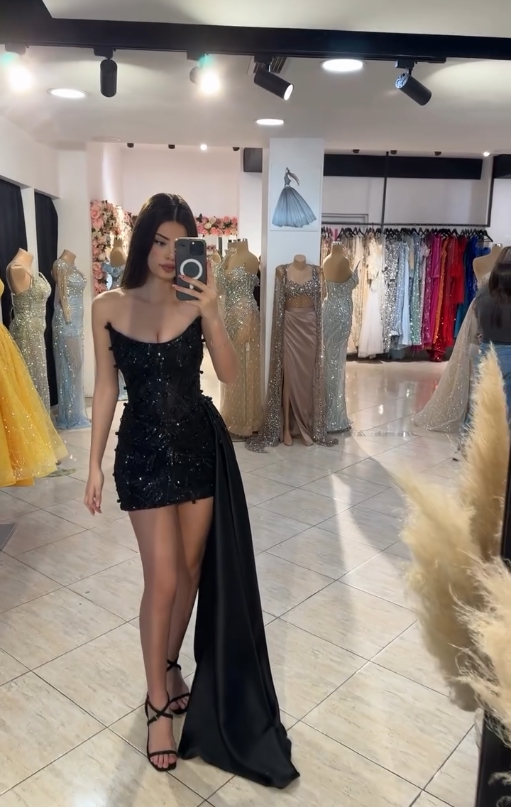Sexy Black Sheath Strapless Beaded Sequin Tulle Satin Short Homecoming Dress SH4811