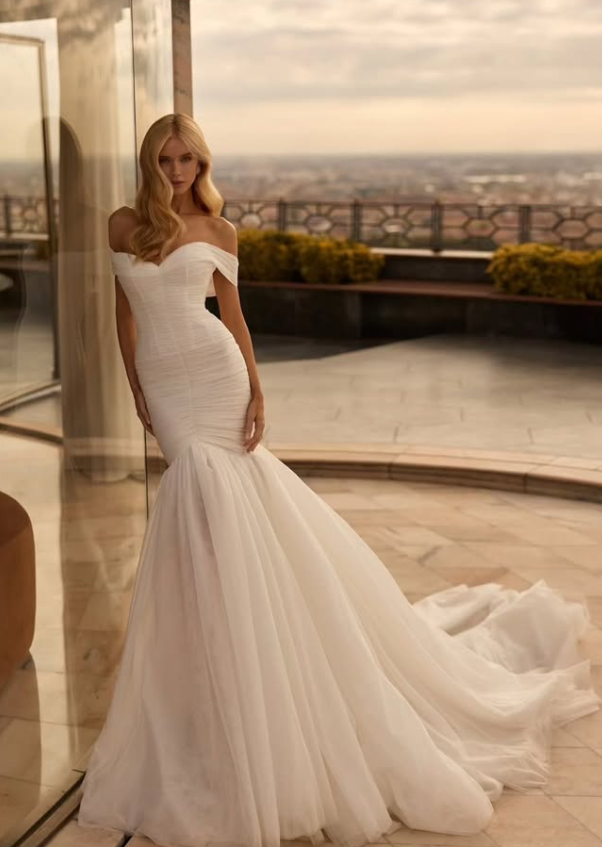 Stunning Mermaid Off the Shoulder White Tulle Long Train Wedding Dress SH7151