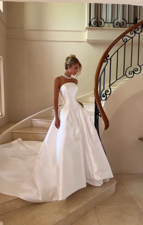 Stunning Ball Gown Strapless White Satin Long Wedding Dresses SH4701