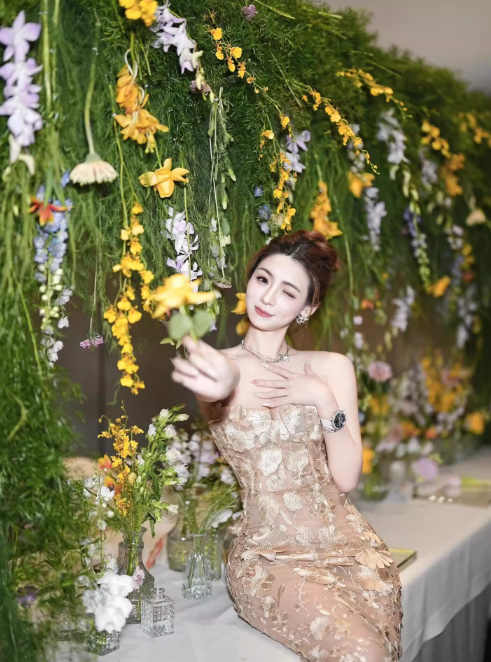 Champagne Sheath Strapless Appliques Tulle Long Party Dress Evening Dress SH3131