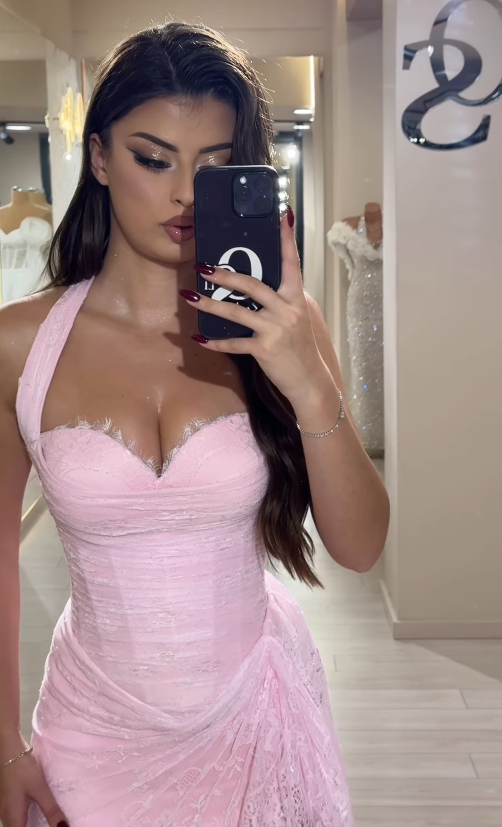 Gentle Sheath Halter Pink Lace Long Prom Dress with Slit SH5302