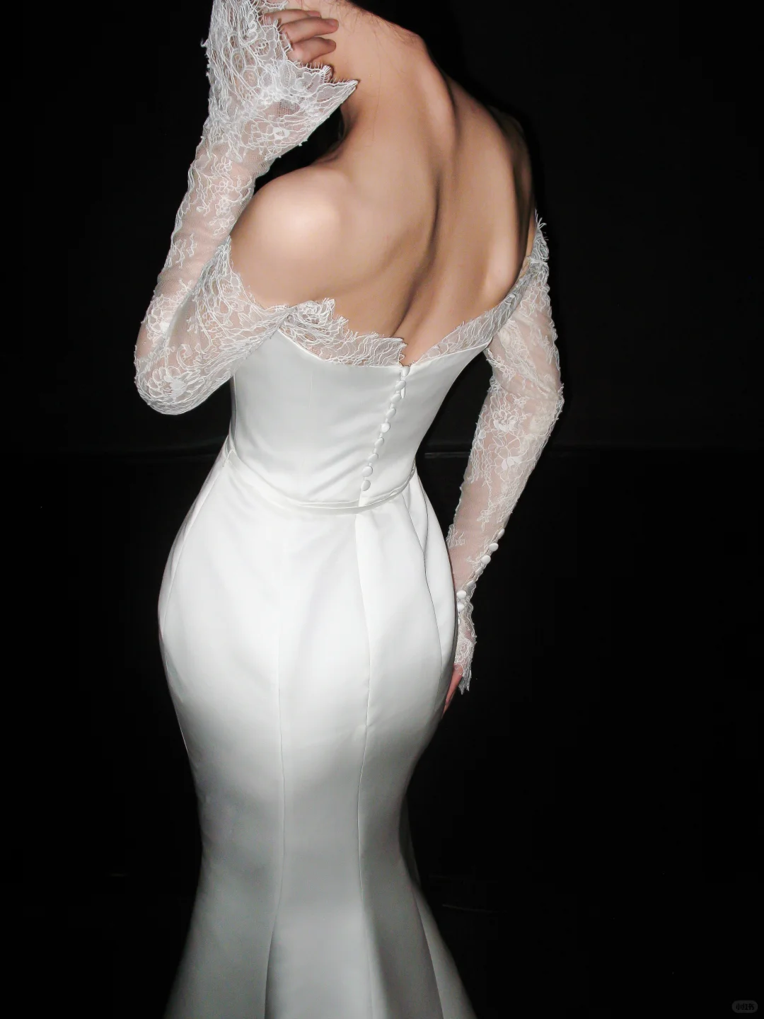 Graceful Mermaid Long Sleeve White Lace Satin Long Wedding Dress SH5869