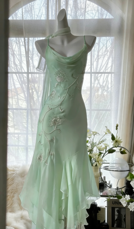 Elegant Mermaid Spaghetti Strap Beaded White Chiffon Prom Dress Graduation Prom Dress SH2560