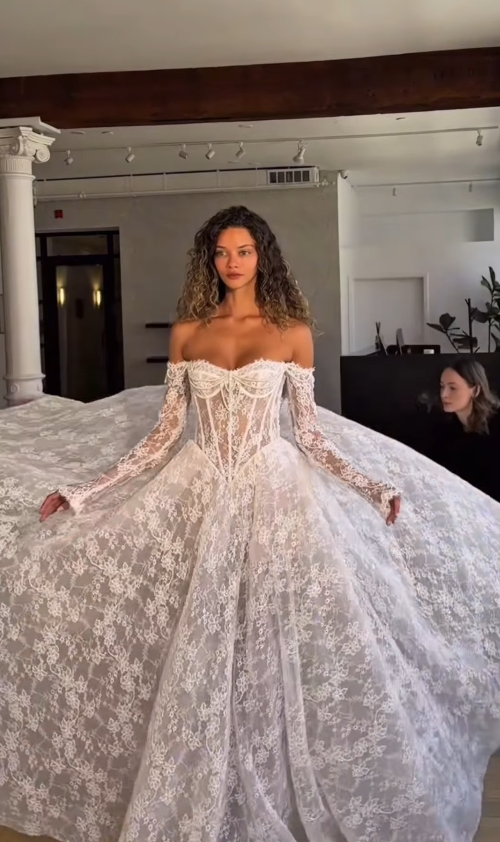 Stunning Ball Gown Long Sleeve Pearl White Lace Long Sweep Wedding Dress SH4776