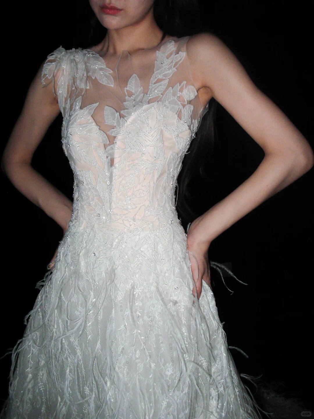 New A Line Sweetheart Neck White Applique Feather Tulle Long Wedding Dress SH8918