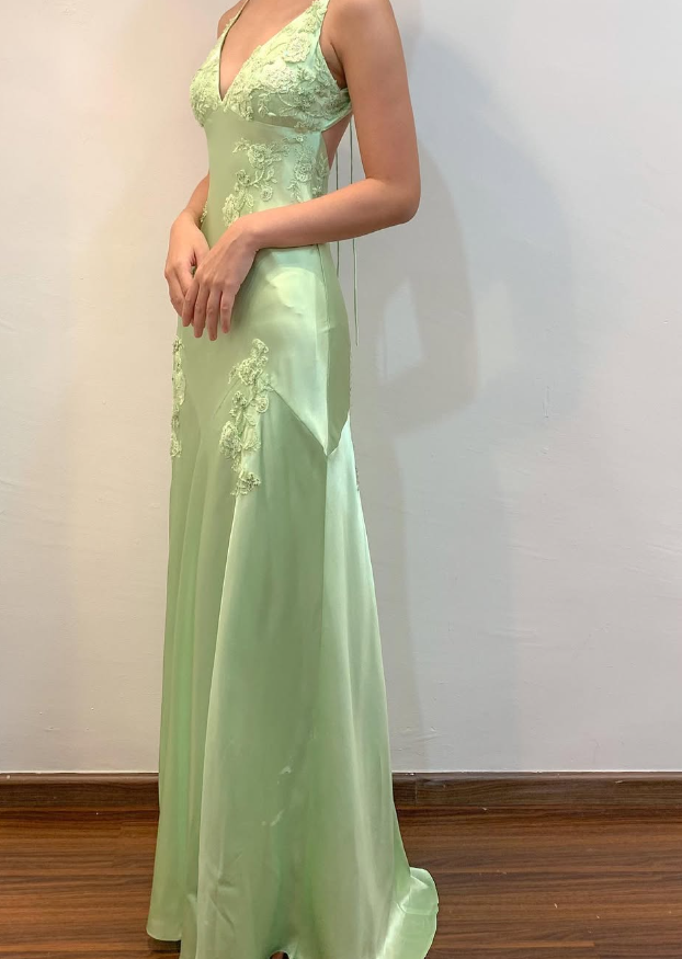 Green Mermaid V Neck Appliques Satin Open Back Long Prom Dress Outfits SH1820