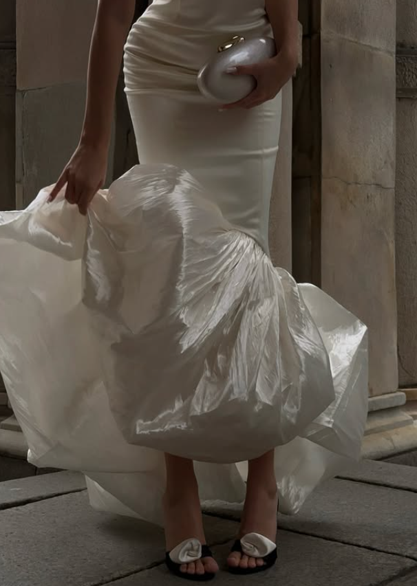 White Elegant Mermaid V Neck Satin Long Prom Dress Wedding Dress SH4616