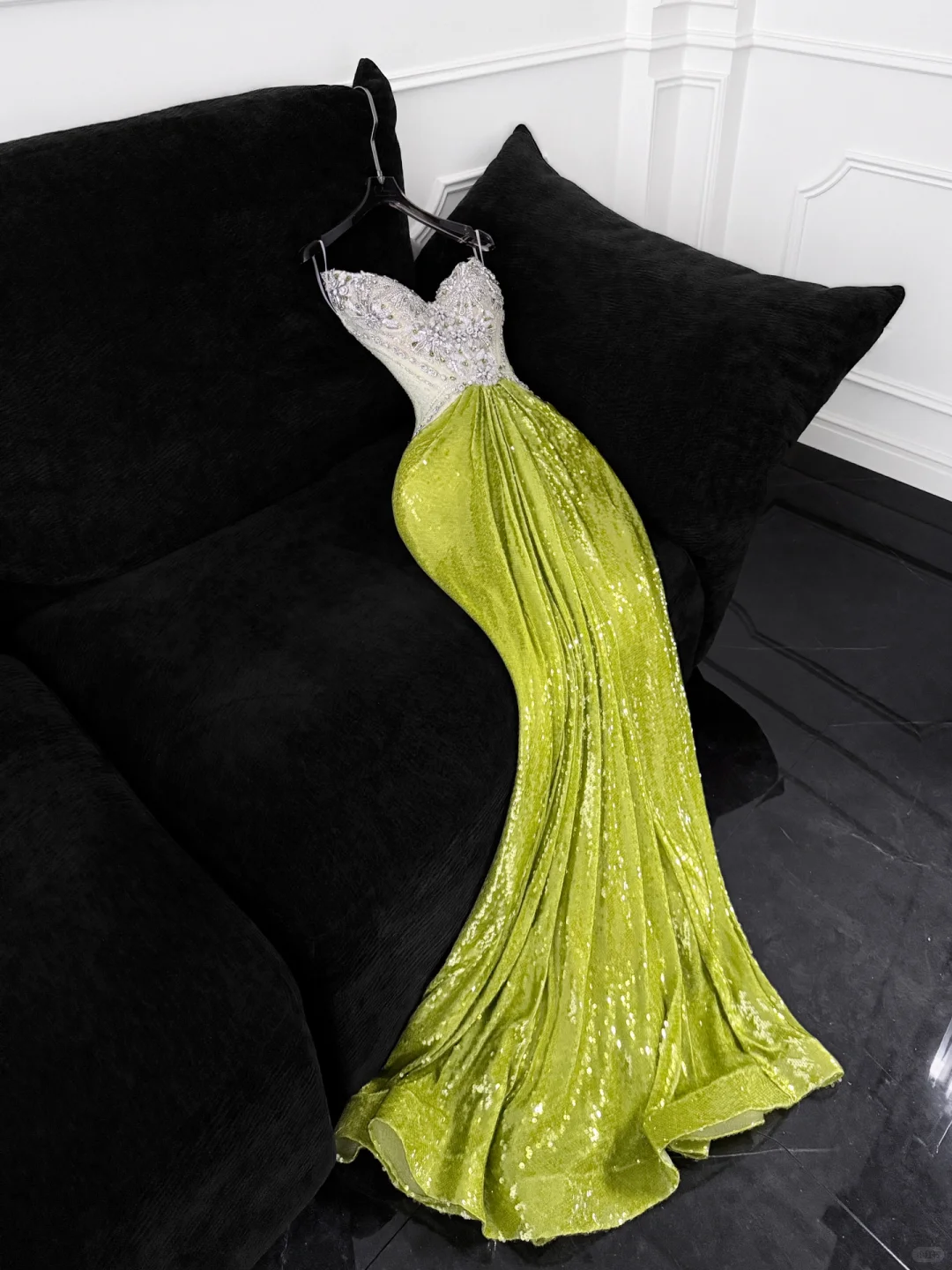 Gorgeous Mermaid Strapless Rhinestone Green Sequin Tulle Long Prom Dress Evening Dress SH3098