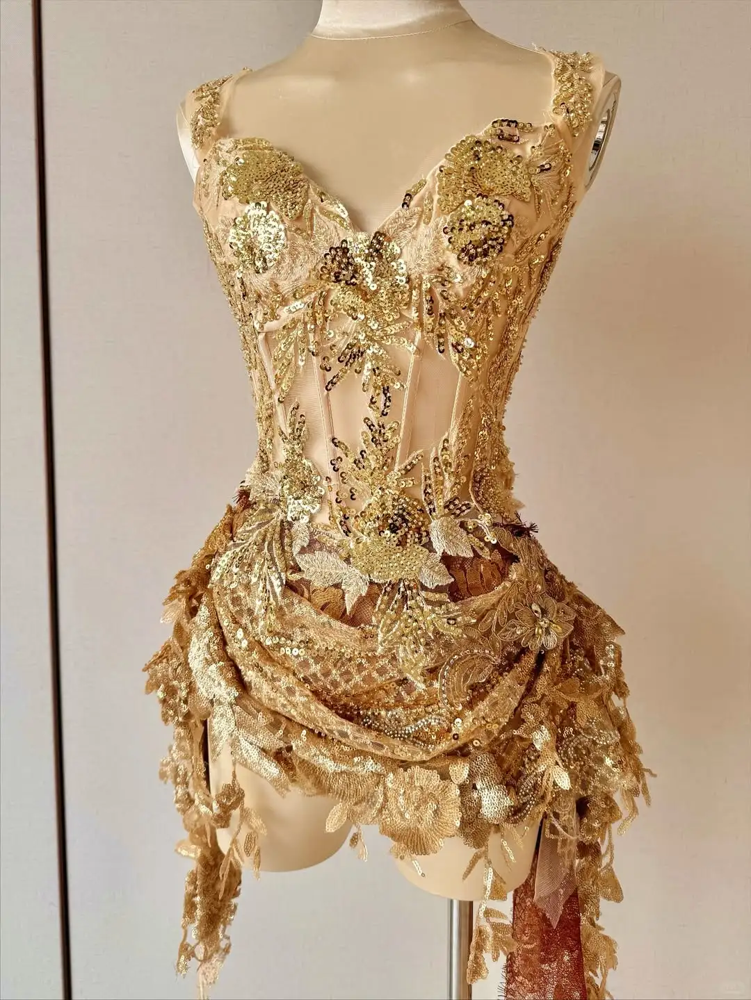 Golden A Line Straps Exquisite Sequin Short Homecoming Dress SH5012