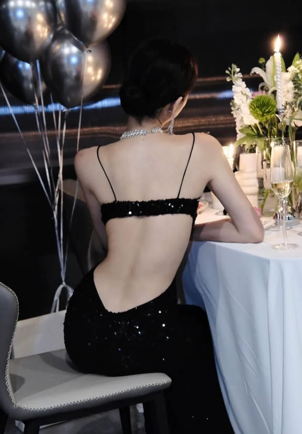 Sexy Black Sheath Straps Sequin Open Back Prom Dress Evening Dress Date Dress SH5648