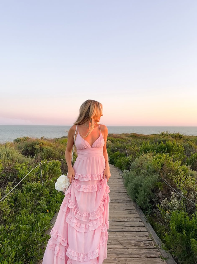 Simple Pink A Line Spaghetti Strap Layered Chiffon Open Back Date Dress Outfits SH3883