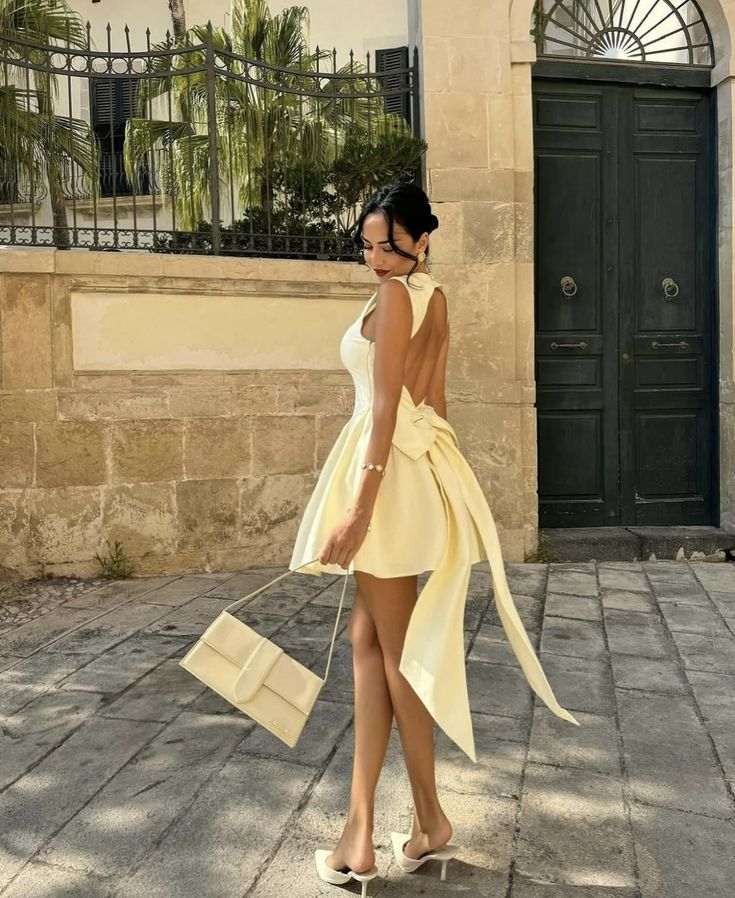 Cute Yellow A Line Straps Satin Open Back Short Homecoming Dress Outfits SH5544