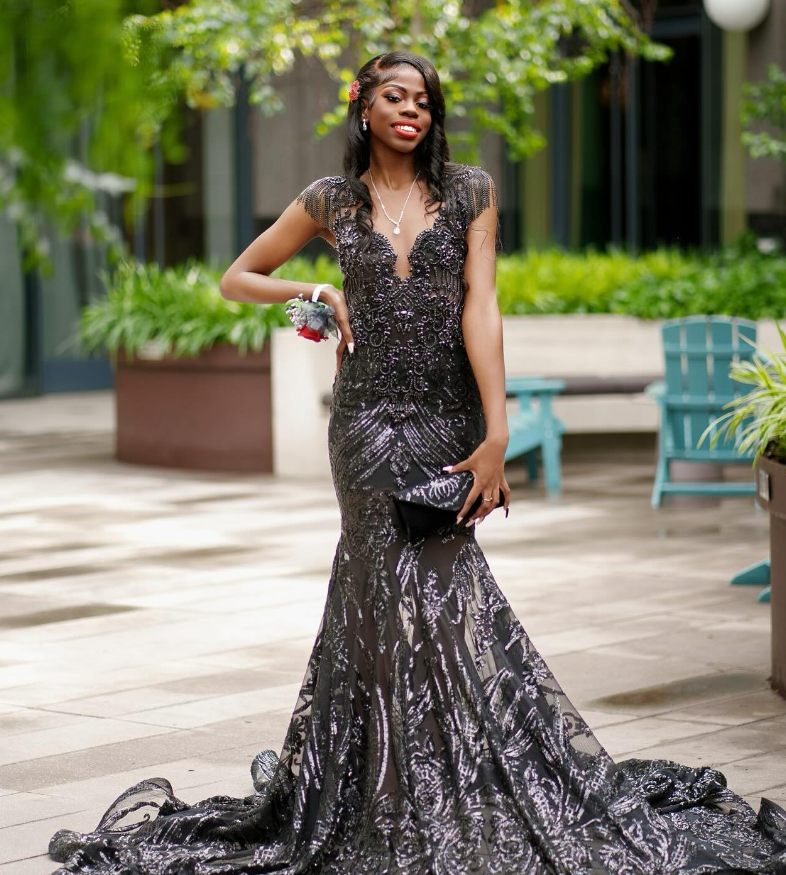 Gorgeous Mermaid V Neck Black Sequin Tulle Long Sweep Prom Dress Evening Dress SH2178