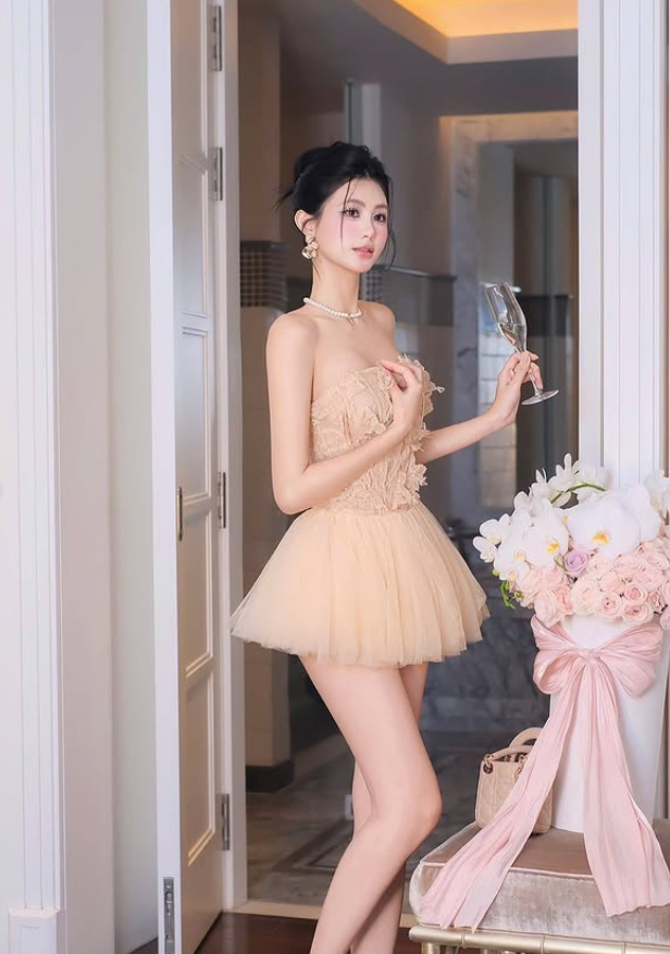 Khaki A Line Strapless Lace Tulle Short Homecoming Dress SH4786