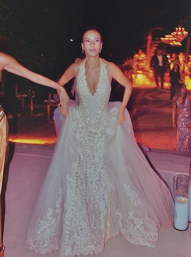 Elegant Exquisite Rhinestone Ball Gown Halter White Lace Tulle Long Wedding Dress SH4937