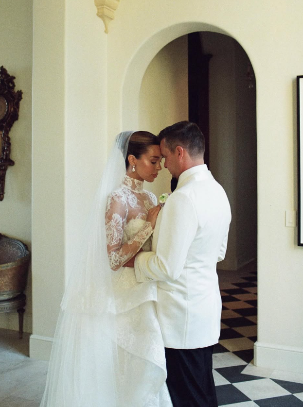 Stunning A Line Long Sleeve High Neck Exquisite White Lace Tulle Long Wedding Dress SH8688