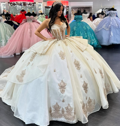 Champagne Sweetheart Neck Corset Rhinestone Tulle Ball Gown Sweet 16 Dress Quinceanera Dress SH2126