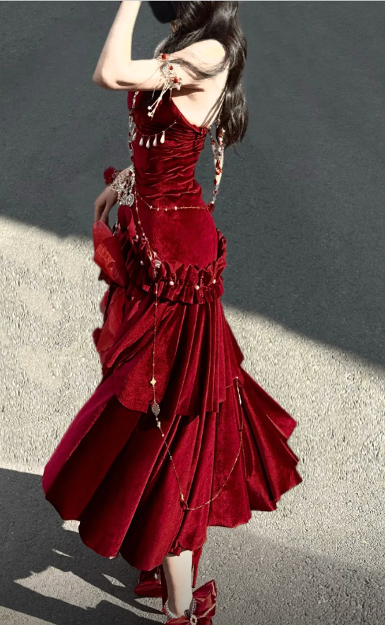 Burgundy Exquisite Mermaid Spaghetti Strap Beaded Velvet Long Party Dress Cocktail Dress(No accessories) SH3593