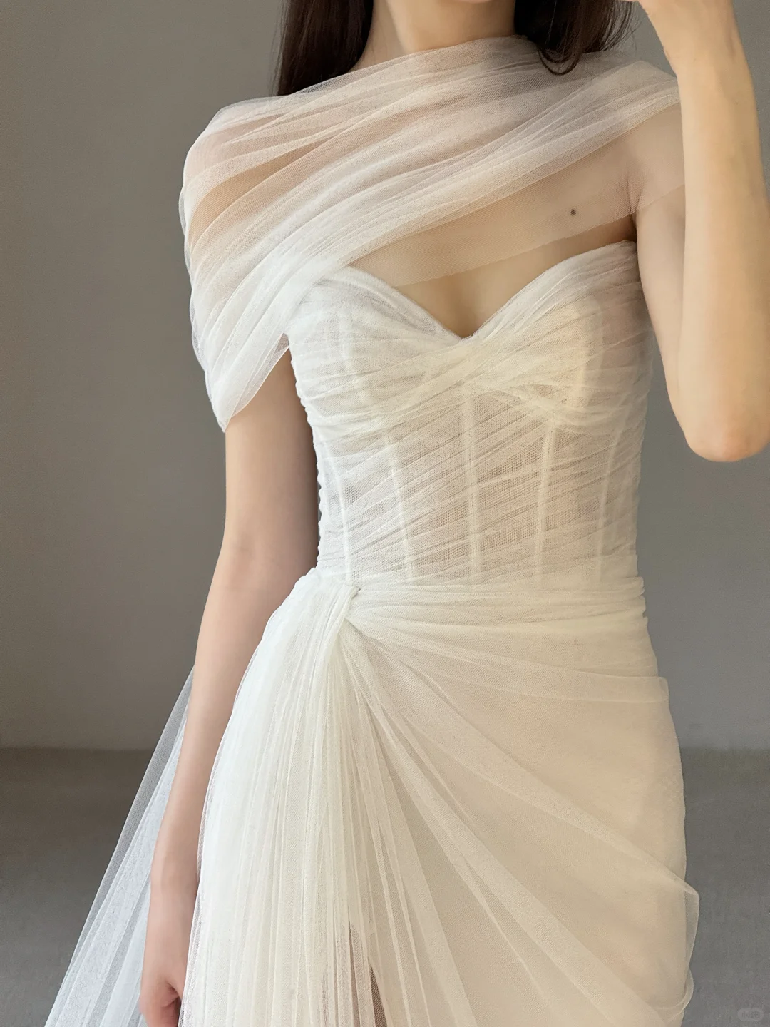 Elegant A Line Sweetheart Neck White Tulle Long Wedding Dress with Slit  SH5098