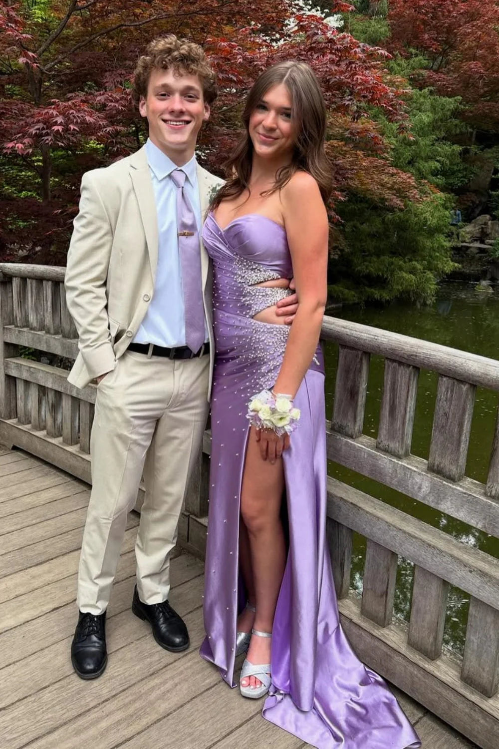 Charming Mermaid Sweetheart Neck Shiny Beaded Satin Prom Dress Evening Dress SH6210