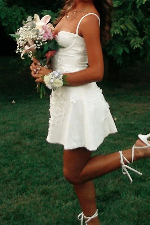 Stylish A Line Spaghetti Straps White Short Homecoming Dress with Appliques SH7472