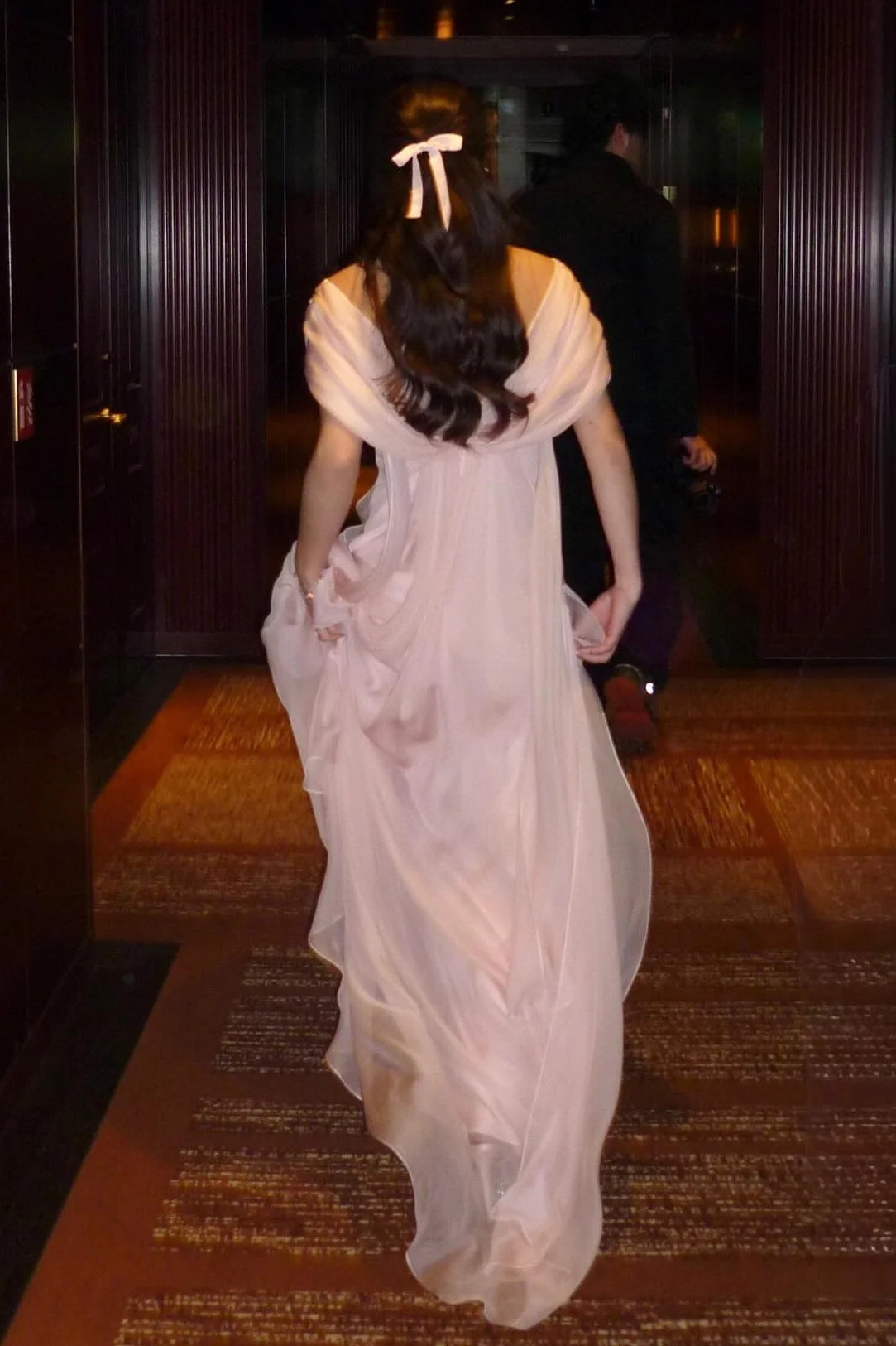 Elegant A Line V Neck Pink Chiffon Long Prom Dress with Ruffles SH7622