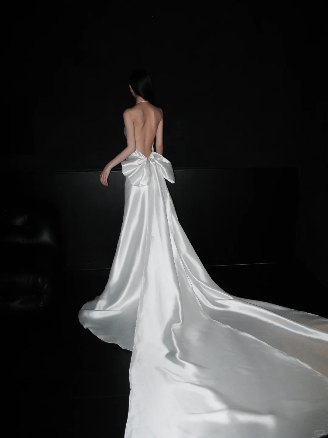 Modern Mermaid Halter White Satin Bow Knot Long Wedding Dress SH8929