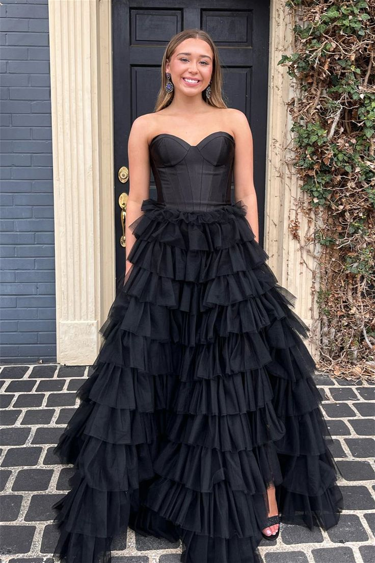 Black Strapless Multi-Layers Tulle Long Prom Dress SH911