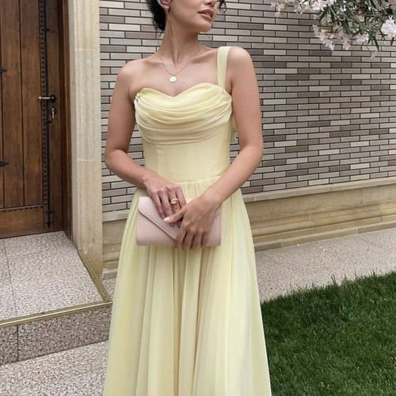Elegant Light Yellow Prom Dress Long Party Evening Dres SH1120