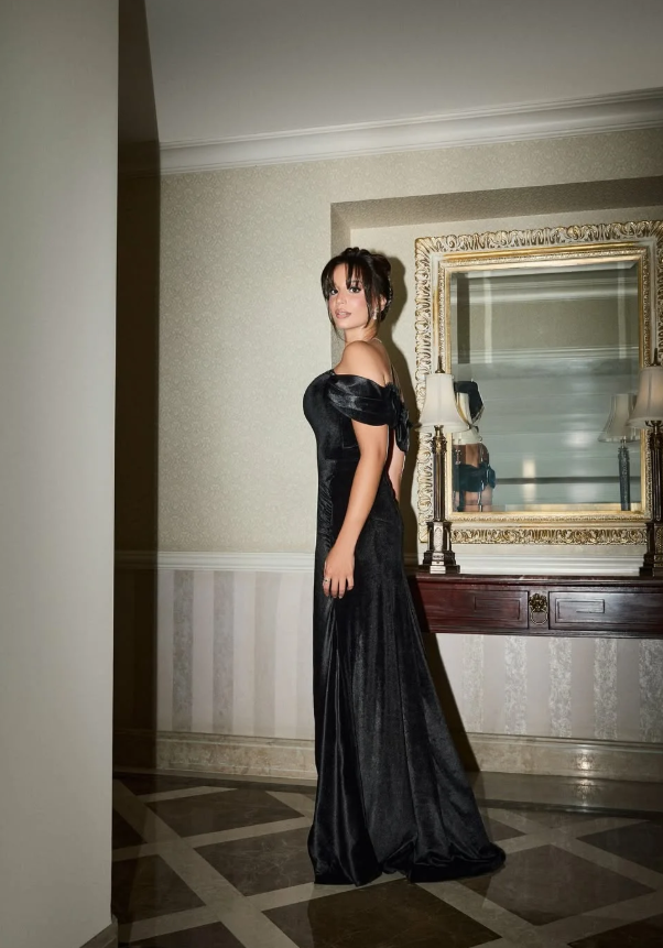Sexy Black Sheath Off the Shoulder Lace Satin Prom Dress Evening Dress SH5529