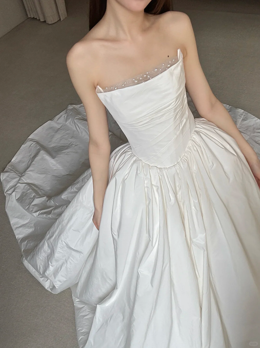 Gentle Ball Gown Strapless Exquisite Pearl White Satin Long Wedding Dress SH5095