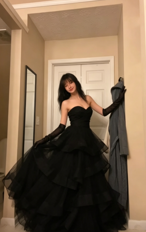 Princess A Line Sweetheart Neck Black Tiered Tulle Long Prom Dress Evening Dress SH355