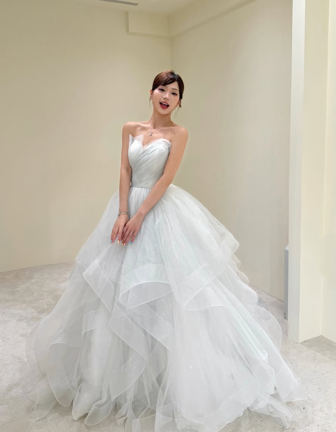 Sweety Ball Gown Strapless Ruffle Sequin White Tulle Prom Dress Evening Dress SH5105