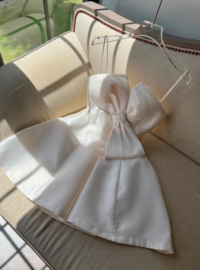 Pretty Ivory A Line Spaghetti Straps Bow Satin Short Homecoming Dress Outfits SH6222