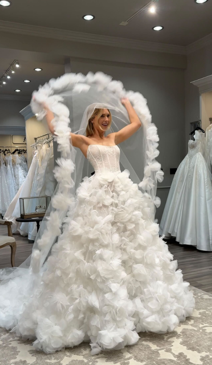 Stunning Ball Gown Strapless White Lace Floral Tulle Long Wedding Dress SH8583