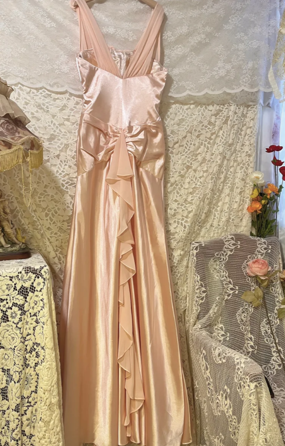 Vintage Mermaid V Neck Gentle Floral Satin Prom Dress Wedding Guest Dress SH4654