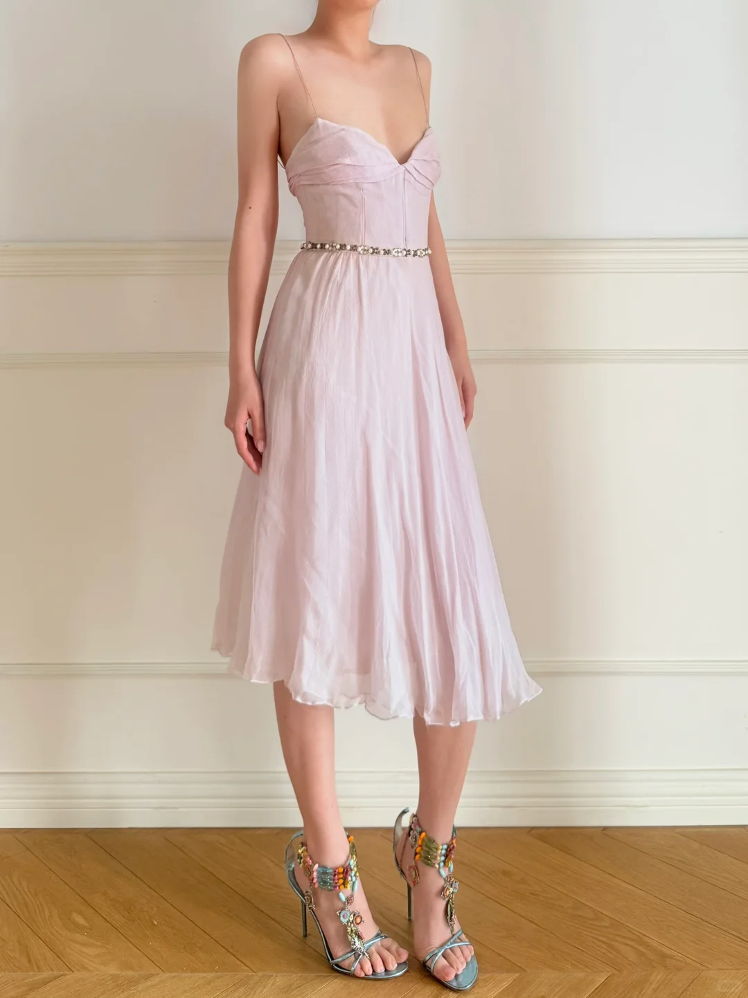 Gentle Pink A Line Spaghetti Straps Beaded Chiffon Tea Length Prom Dress Outfits SH5445