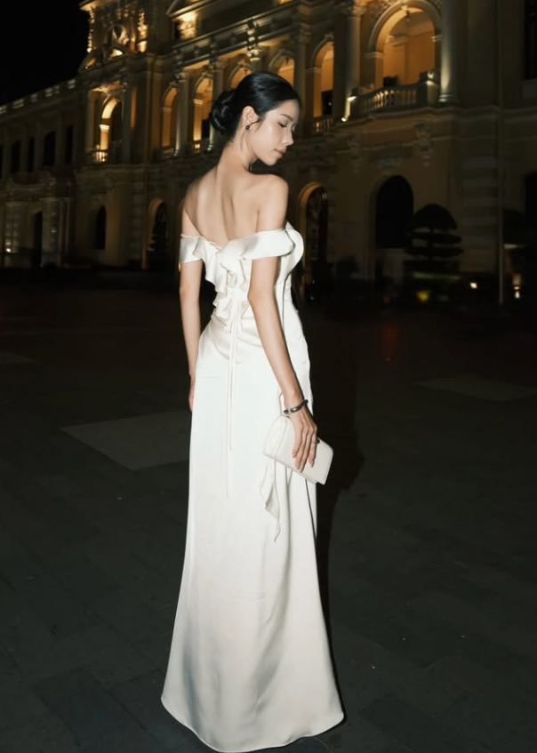 Elegant A Line Off the Shoulder White Ruffle Satin Long Prom Dress SH5293