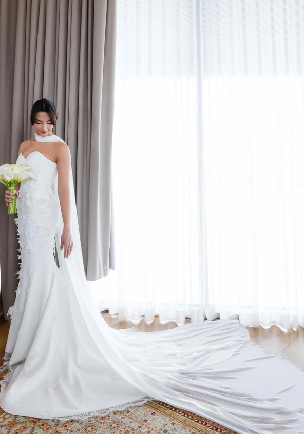 Romantic Mermaid Strapless Beaded Floral White Satin Long Train Wedding Dress SH6187