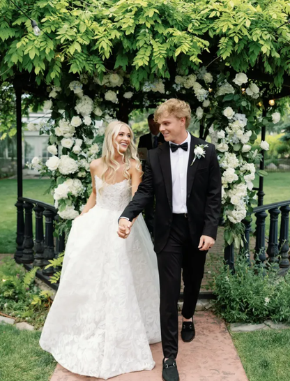 Beautiful Ball Gown Sweetheart Neck White Floral Lace Wedding Dress SH6987