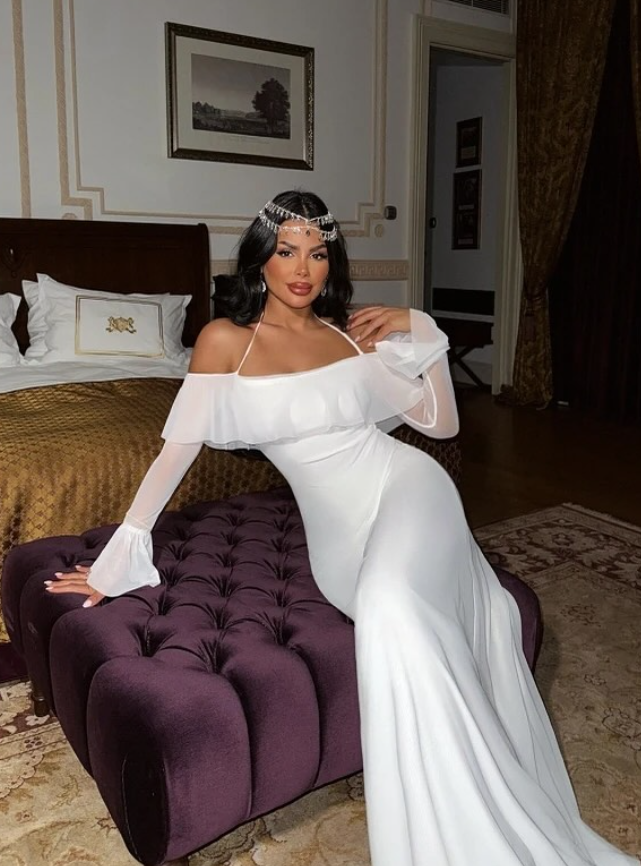 Romantic A Line Long Sleeve White Tulle Prom Dress SH5566