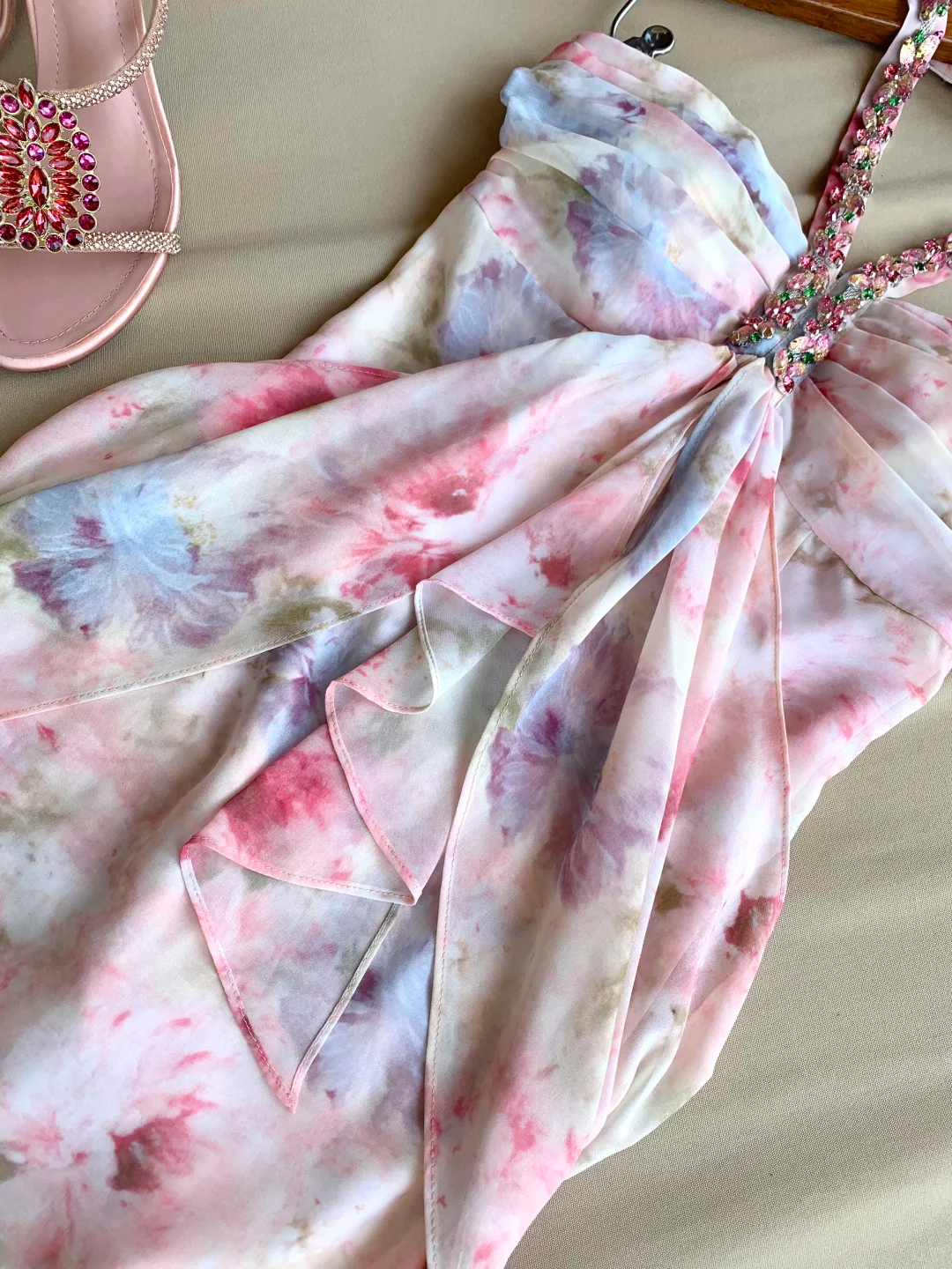 Pink Print Floral A Line Halter Beaded Chiffon Short Prom Dress Homecoming Dress SH5837