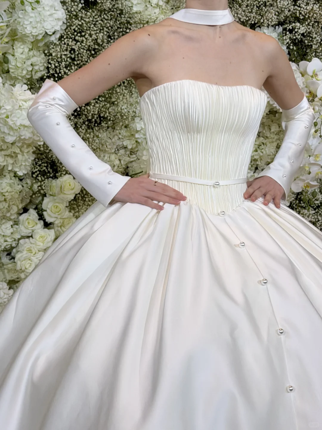 Classic Simple Ball Gown Strapless White Satin Long Sweep Wedding Dress SH5280