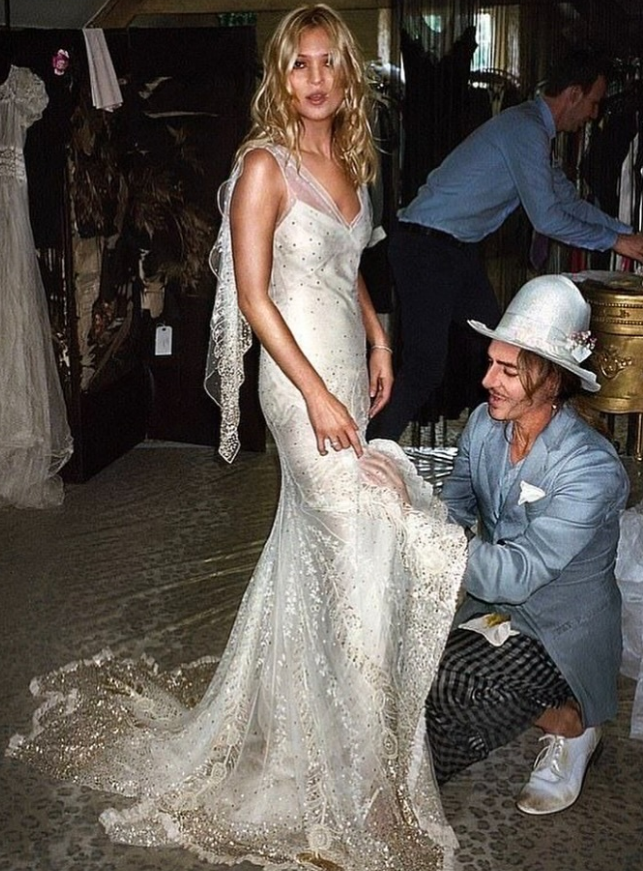 Romantic Shiny Mermaid V Neck Luxurious Beaded Ivory Chiffon Long Sweep Wedding Dress SH5465