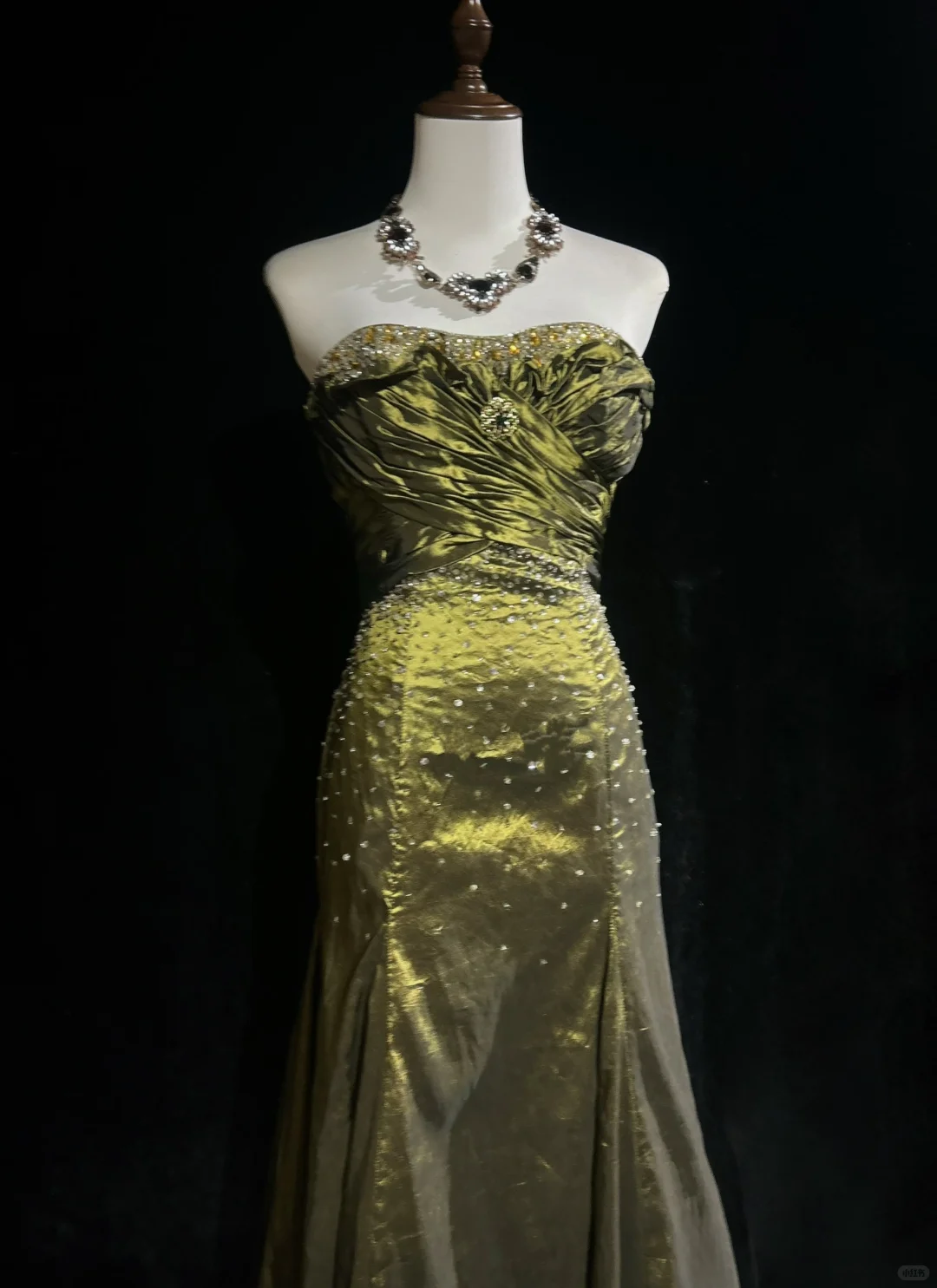 Retro Green Mermaid Strapless Beaded Pleated Satin Prom Dress Evening Dress SH3331