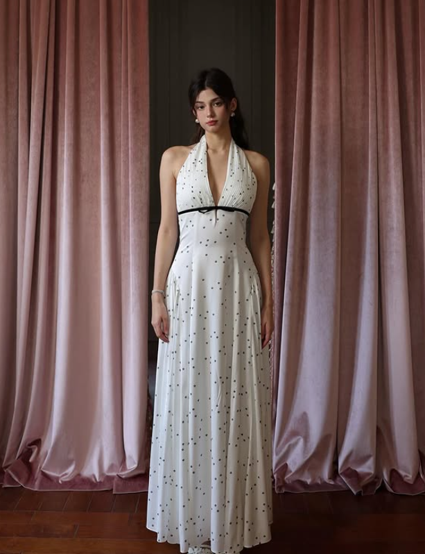 Classic Polka Dot A Line V Neck Satin Backless Prom Dress Outfits SH5315