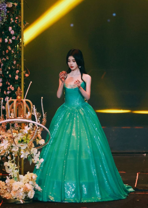 Gorgeous A Line Strapless Green Sequin Long Sweep Party Dress Evening Dress SH2879
