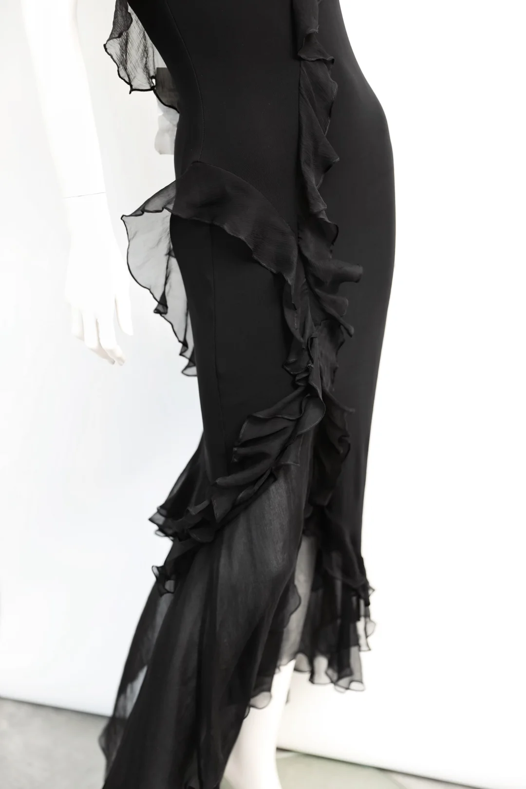 Vintage Flowy Sheath Straps Ruffle Black Chiffon Long Prom Dress Evening Dress SH5135